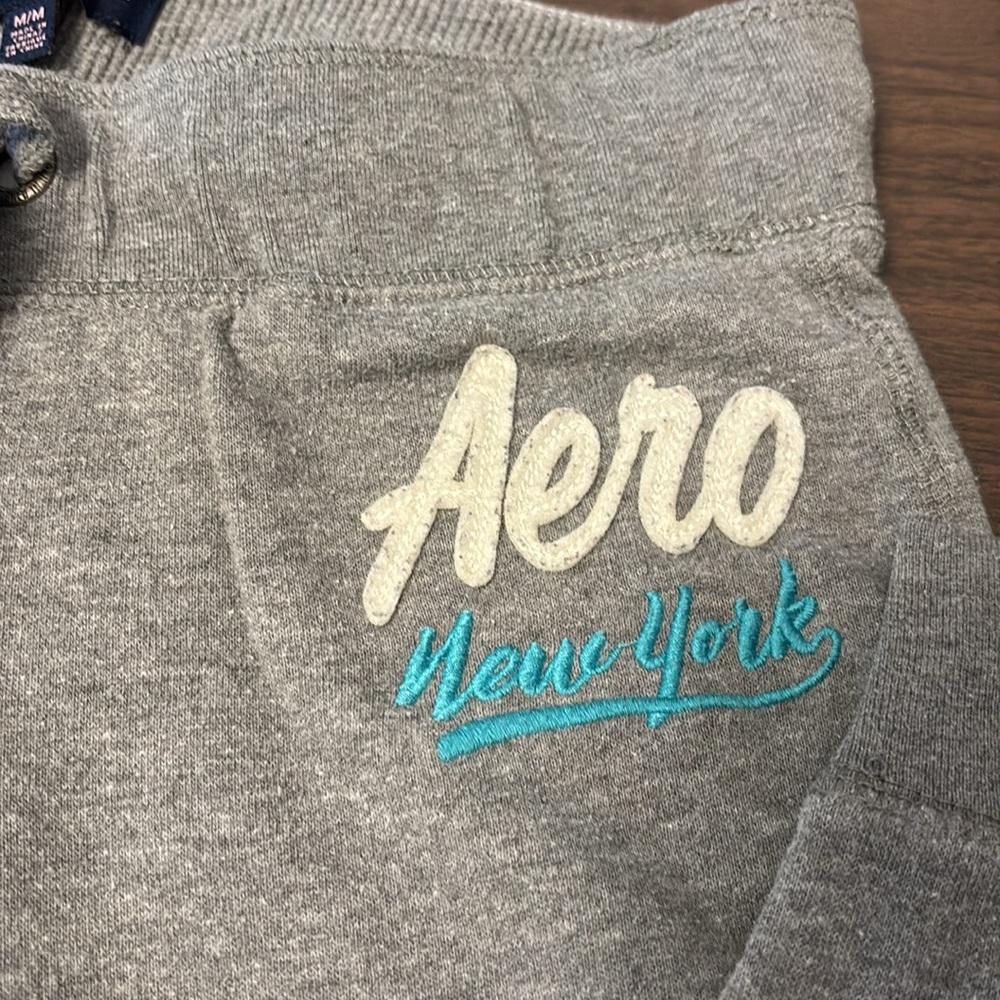 Aeropostale Gray Joggers with Embroidered Logo - Picture 3 of 3